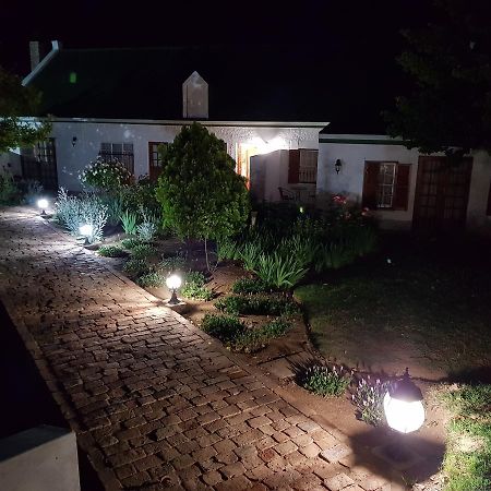 Uniondale Manor Guesthouse Bagian luar foto