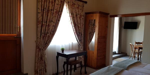 Uniondale Manor Guesthouse Bagian luar foto