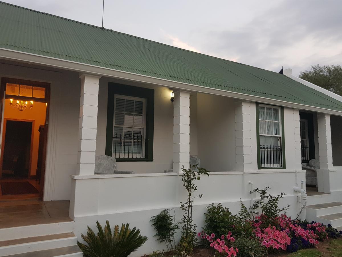 Uniondale Manor Guesthouse Bagian luar foto