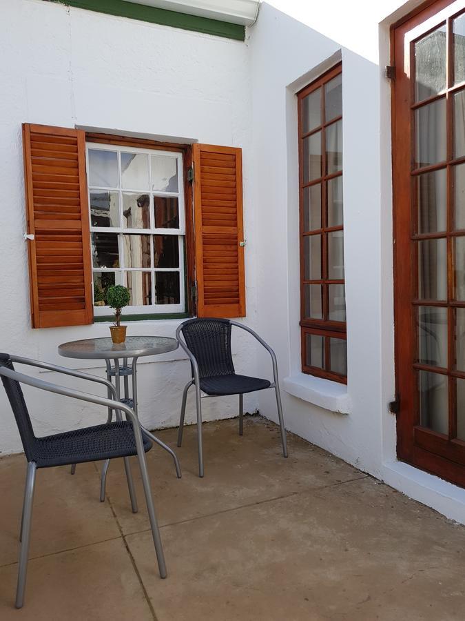 Uniondale Manor Guesthouse Bagian luar foto
